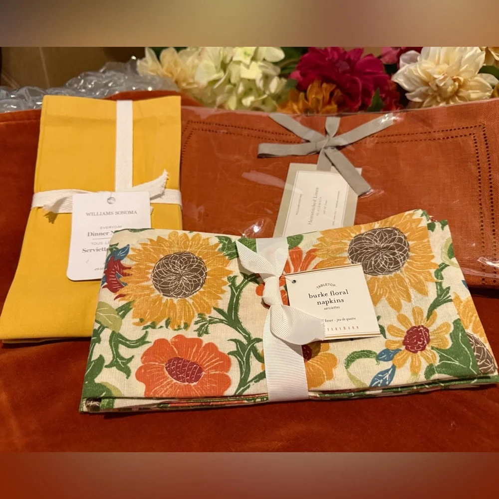 New Williams Sonoma Everyday Dinner Napkins Set, 100% Cotton, S/4, Yellow 20”
